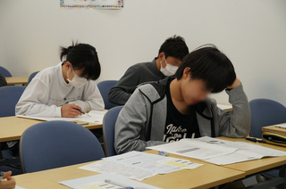 tGs19-w1B̃Rs[.jpg