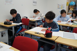 tGs19-w6B̃Rs[.jpg